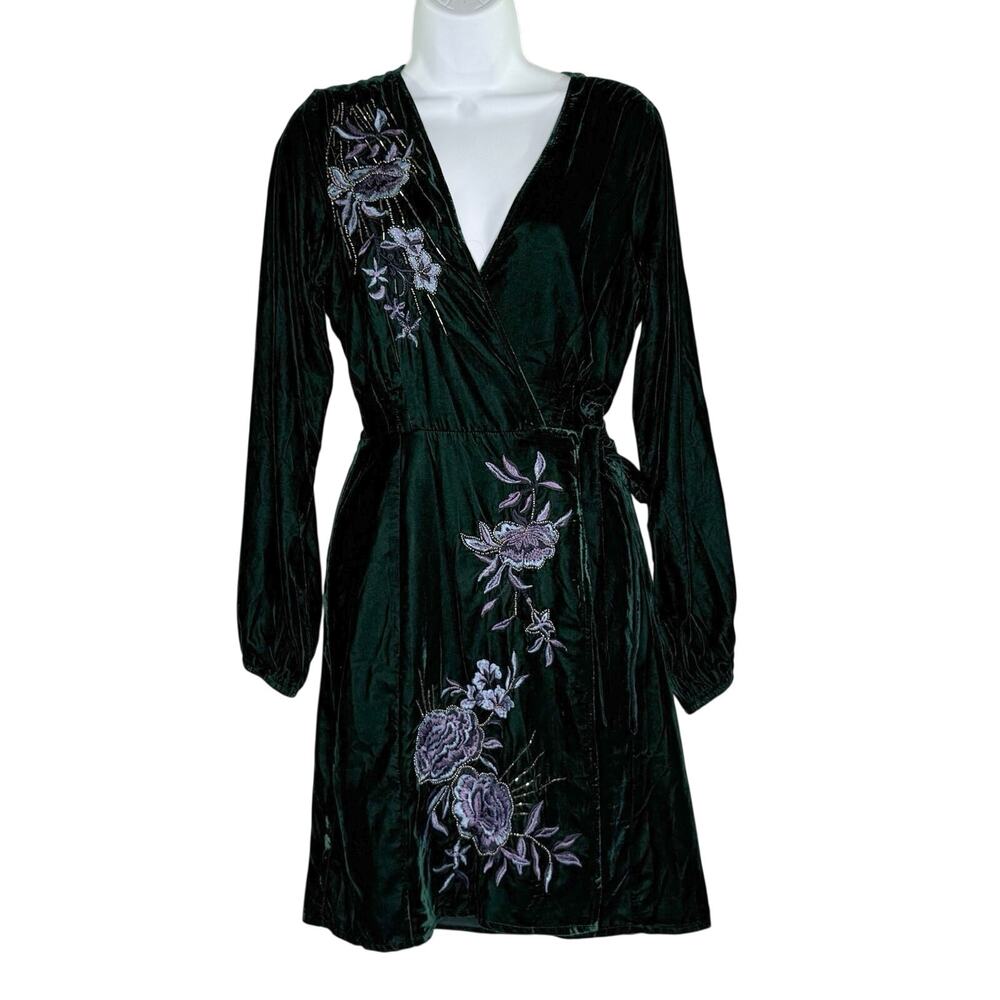 Hope & Ivy Embroidered Velvet True Wrap Mini Dress 10 NEW Forest Green Floral